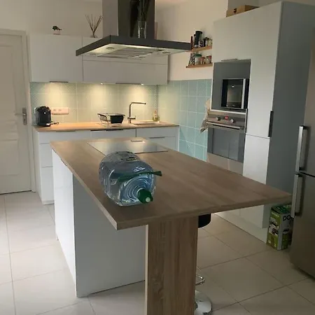 Maison Individuelle, Campagne, 3 Chambres, Baignoire Balneo 2 Places Genech