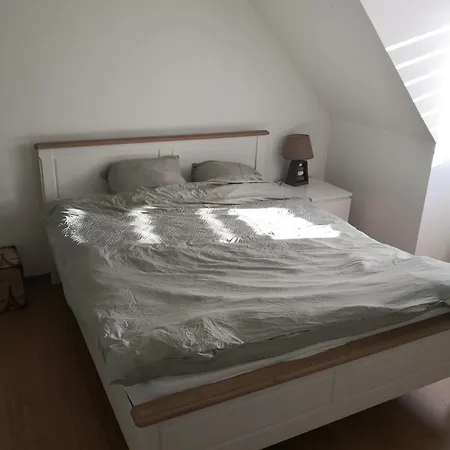 Maison Individuelle, Campagne, 3 Chambres, Baignoire Balneo 2 Places * Genech