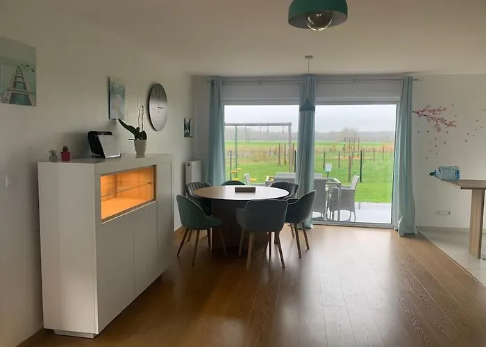 Maison Individuelle, Campagne, 3 Chambres, Baignoire Balneo 2 Places Genech