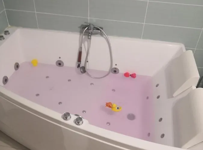 Villa Maison Individuelle, Campagne, 3 Chambres, Baignoire Balneo 2 Places *