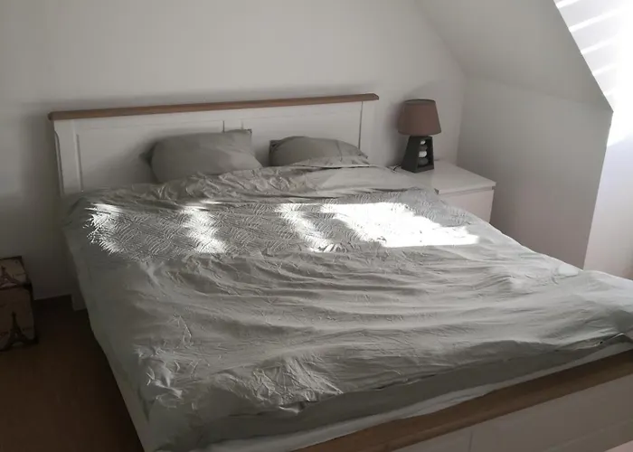 Maison Individuelle, Campagne, 3 Chambres, Baignoire Balneo 2 Places * Genech